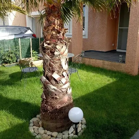 Villa Provencale Climatisee Avec Piscine Privee Saint-Gilles (Gard)
