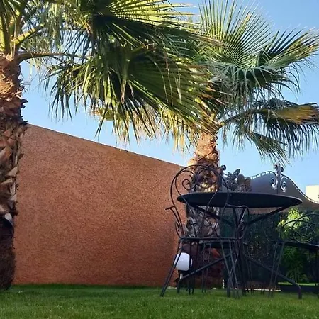 Villa Provencale Climatisee Avec Piscine Privee Saint-Gilles (Gard)