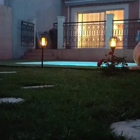 Villa Provencale Climatisee Avec Piscine Privee *