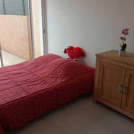 Provencale Climatisee Avec Piscine Privee Saint-Gilles (Gard)