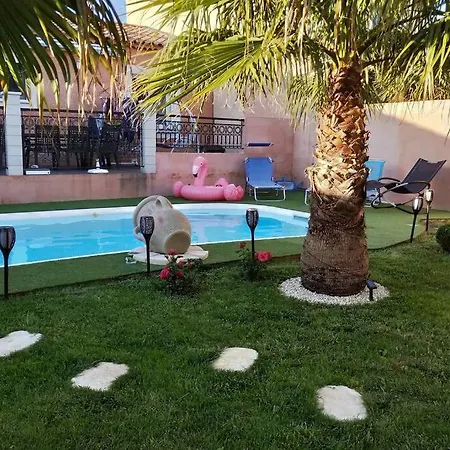 Provencale Climatisee Avec Piscine Privee Villa Saint-Gilles (Gard)