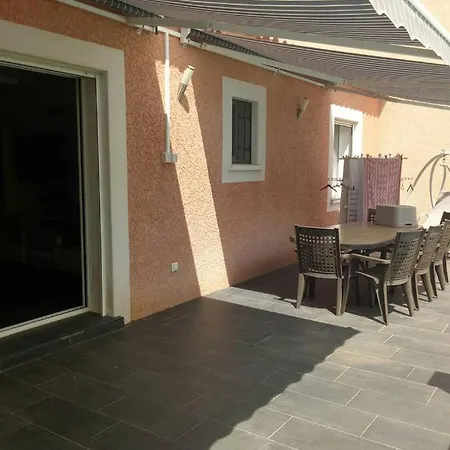 Provencale Climatisee Avec Piscine Privee